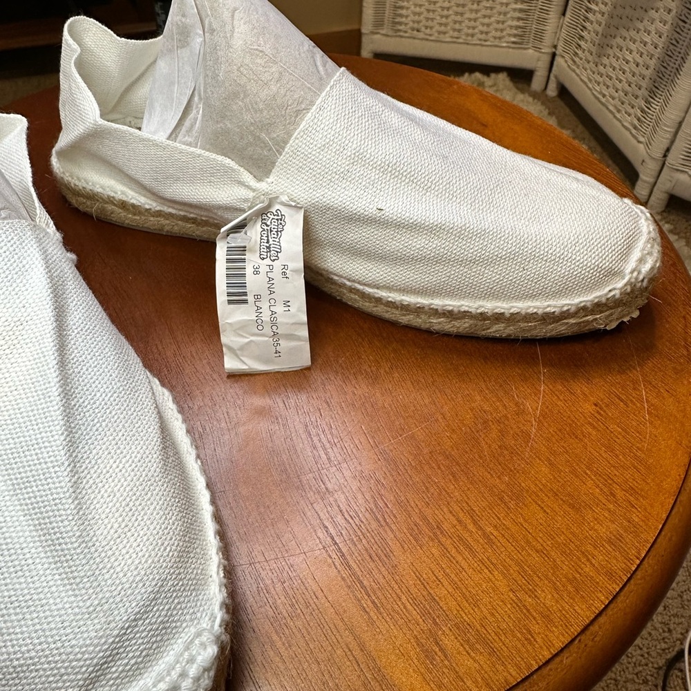 NWT Artesania Espadrille 38 (US 8)